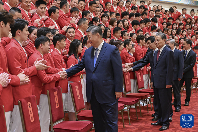 習(xí)近平在接見第33屆奧運(yùn)會(huì)中國(guó)體育代表團(tuán)時(shí)強(qiáng)調(diào) 戒驕戒躁 再接再厲 為建設(shè)體育強(qiáng)國(guó)再立新功